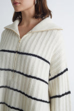 Load image into Gallery viewer, UMA STRIPE PONCHO
