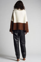 Load image into Gallery viewer, UMA COLOR-BLOCK PONCHO