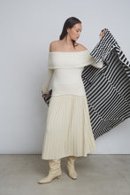 Load image into Gallery viewer, VALI SCARF