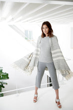 Load image into Gallery viewer, LUNA THROW