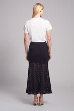 Load image into Gallery viewer, LARA CREW T-SHIRT | WHITE
