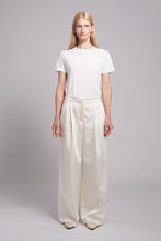 Load image into Gallery viewer, LARA CREW T-SHIRT | WHITE
