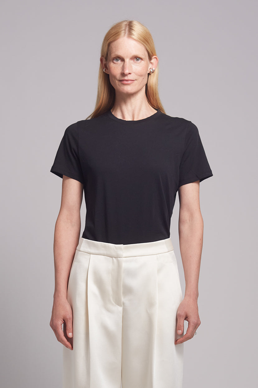 LARA CREW T-SHIRT | BLACK