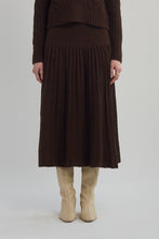 Load image into Gallery viewer, TERRA SWEATER | COCOA
