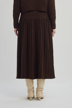 Load image into Gallery viewer, TERRA SWEATER | COCOA
