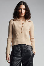 Load image into Gallery viewer, ELLIOT SWEATER | PALE CAMEL
