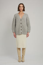 Load image into Gallery viewer, LIAN CARDI | PALE MELANGE GREY
