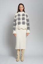 Load image into Gallery viewer, SIENNA SWEATER | IVORY + BLACK
