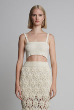 Load image into Gallery viewer, PEARLA CROP TOP | IVORY
