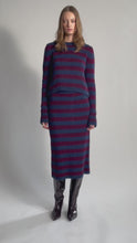 Load and play video in Gallery viewer, PIA STRIPE TUBE SKIRT | NAVY + MERLOT
