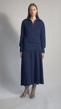 Load and play video in Gallery viewer, TERRA SWEATER | NAVY
