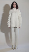 Load and play video in Gallery viewer, CAILIN SWEATER | IVORY
