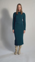 Load and play video in Gallery viewer, AMARA SWEATER | REGAL GREEN
