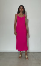 Load and play video in Gallery viewer, SIMONE DRESS | TAFFY PINK
