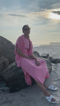 Load and play video in Gallery viewer, LAYLA SWEATER | SUGAR PINK

