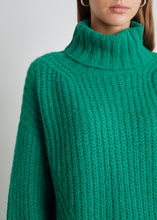 Load image into Gallery viewer, ALI SWEATER | EMERALD | ARCHIVE
